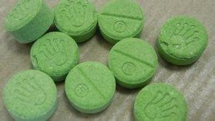 Police renew warning over 'green Rolex' pills .